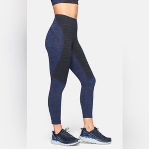 Outdoor Voices Baltic/Night Two-tone Colorblock Tech Sweat 7/8 Leggings